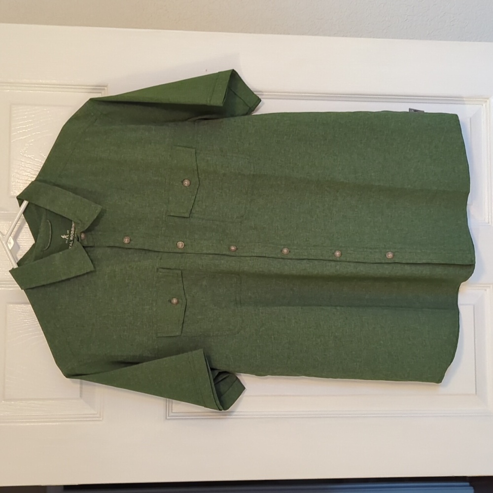 Royal Robbins, large, travel short sleeve, forest green